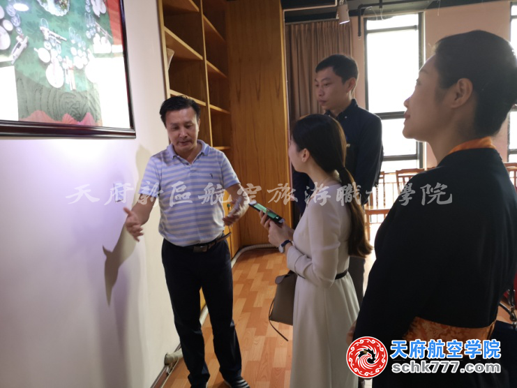 1537514145514358.png 梁院講解中餐廳的擺臺.png